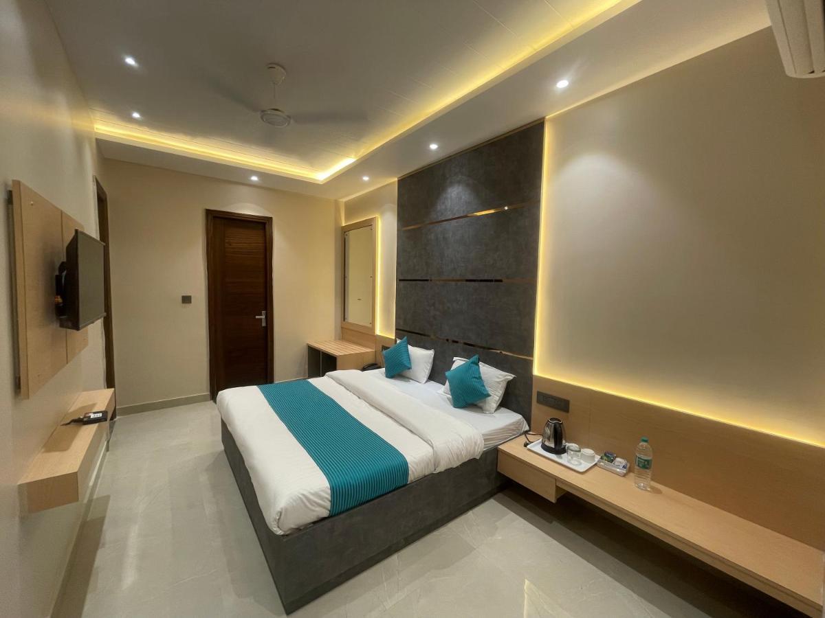 Motimahal Inn Haldwani Bagian luar foto